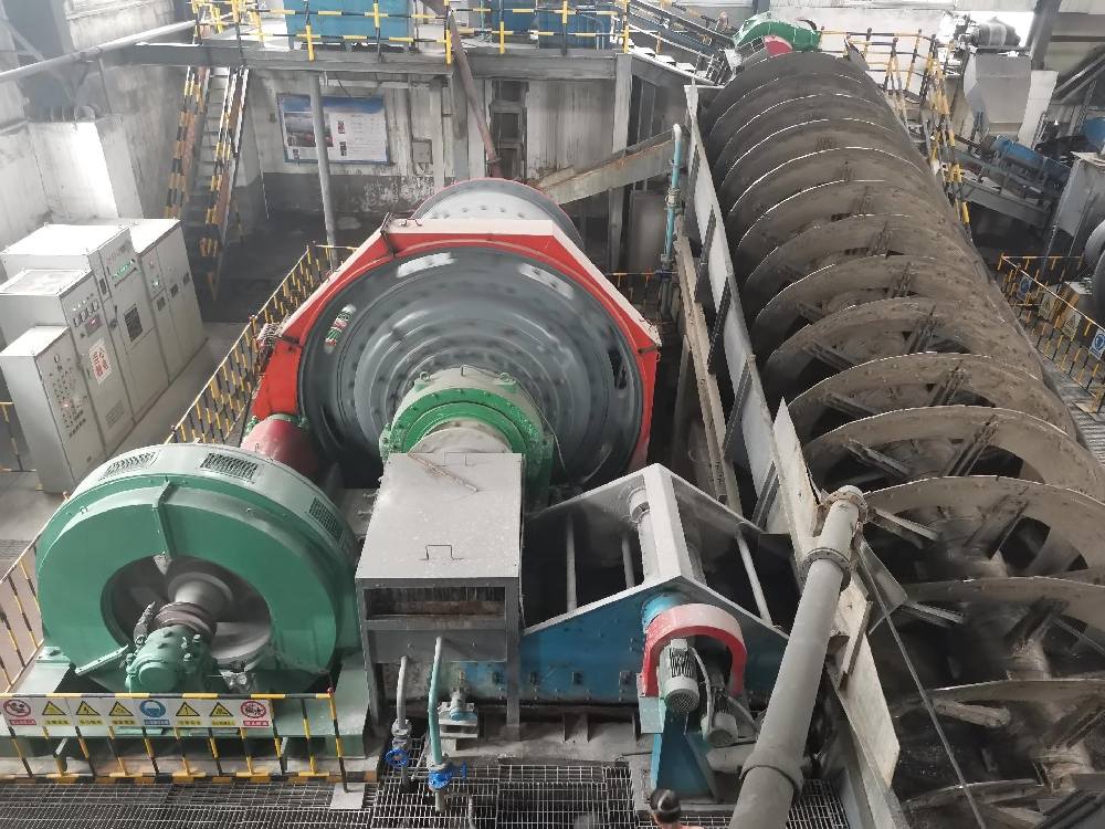How to adjust and control grinding concentration and fineness?